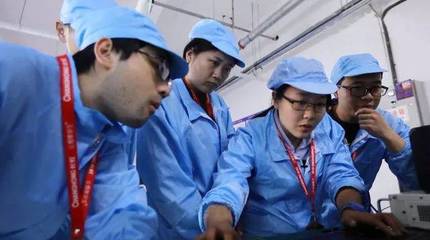 是大哥不是領(lǐng)導(dǎo)!這個(gè)長虹90后女子真真是狂拽酷炫!| 年度長虹面孔